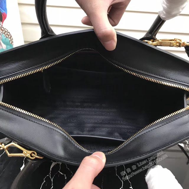 prada女包 普拉達專櫃爆款 1BA046 Prada小牛皮肩背女包 Prada手提包  pyd2330